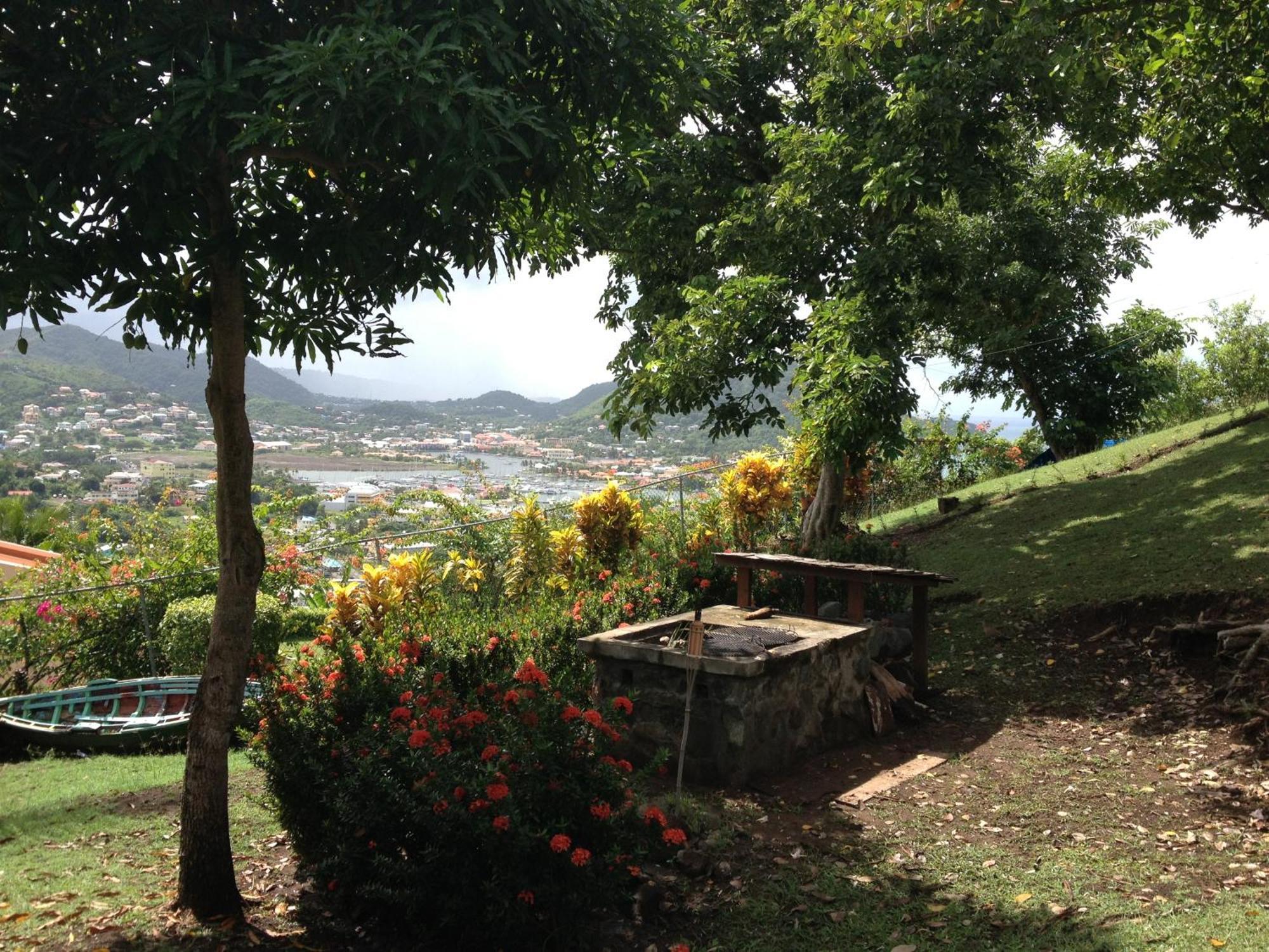 Italian Guesthouse Gros-Islet Buitenkant foto