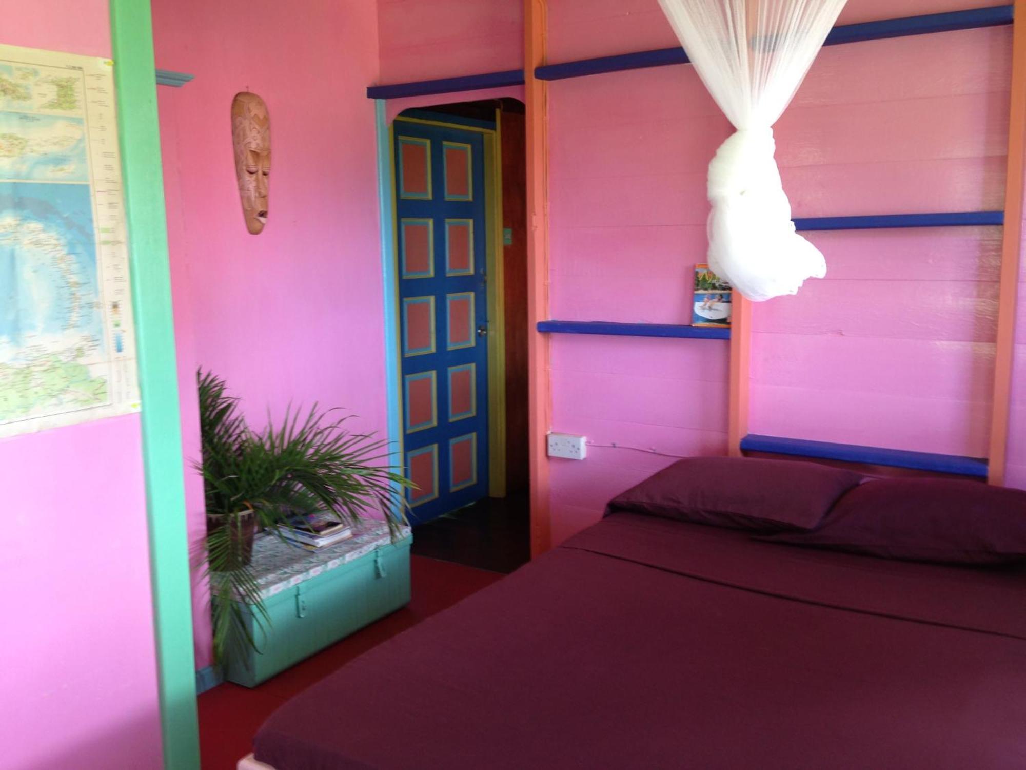 Italian Guesthouse Gros-Islet Buitenkant foto